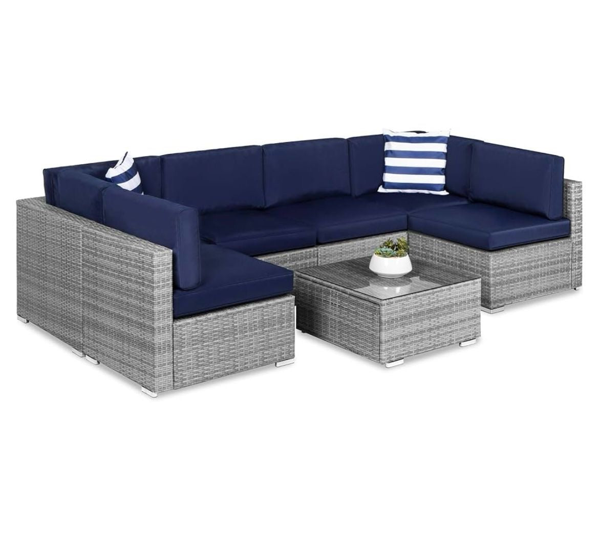 Pre-venta modular 7 piezas mimbre gris cojines azul marino con mesa cuadrada con cristal.