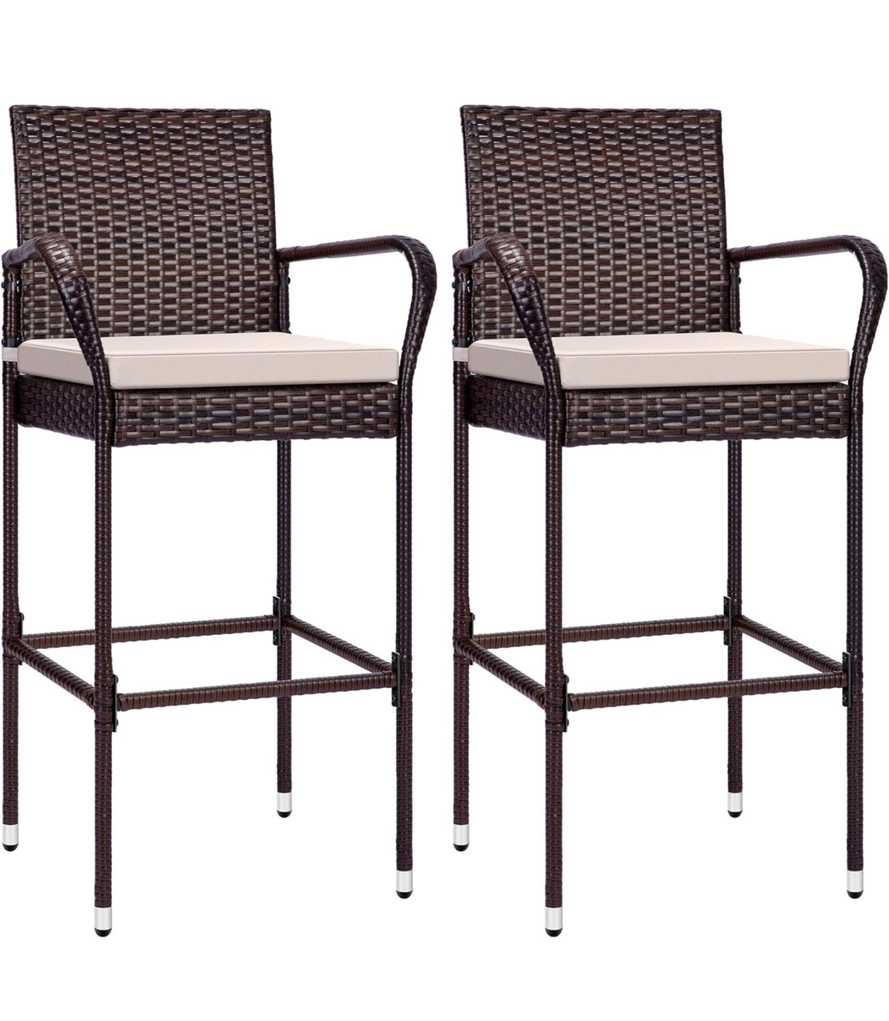 Stool de mimbre color marron por unidad.
