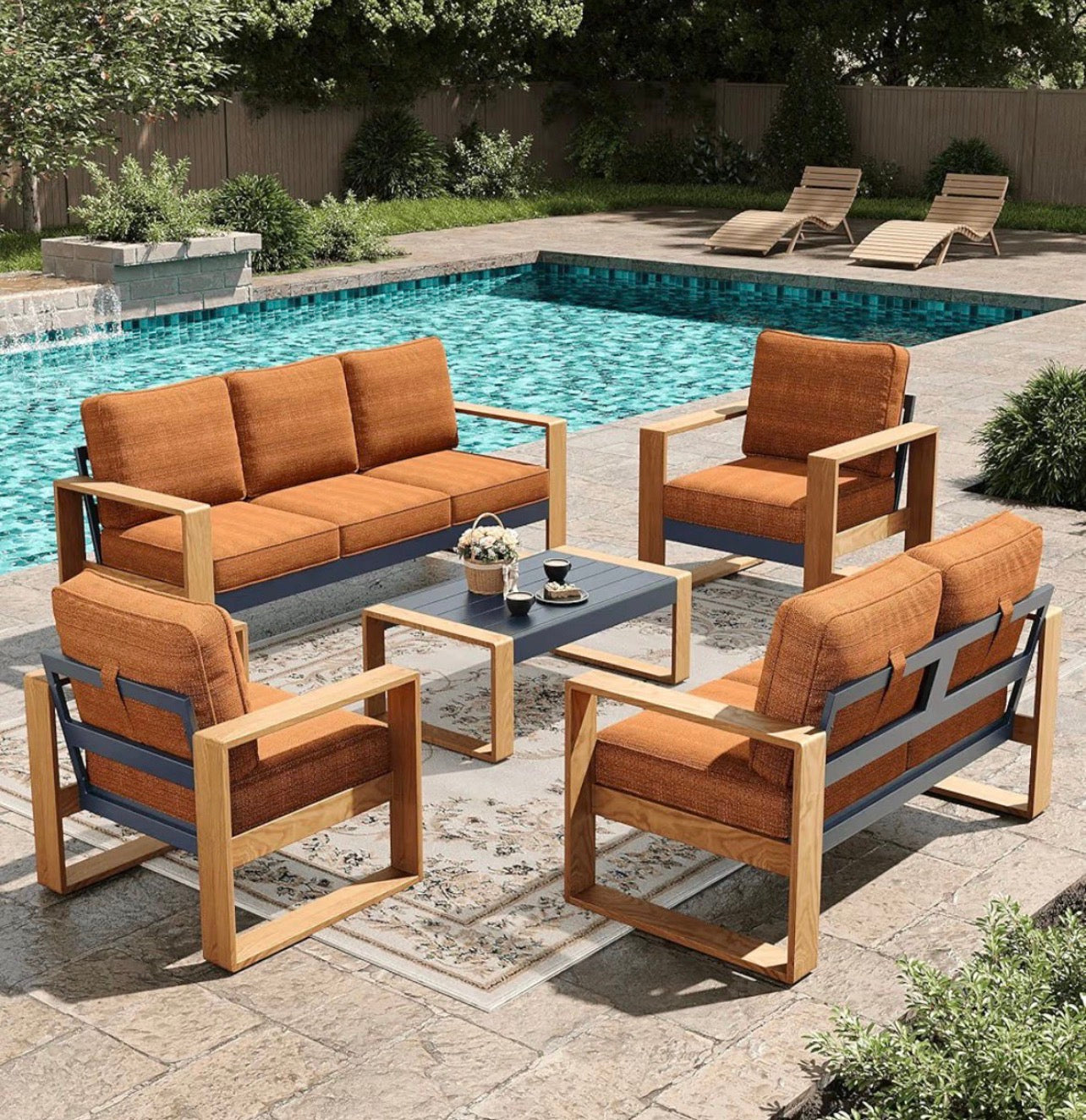 Juego de muebles de patio de aluminio de 5 piezas con mesa. Cojines naranja