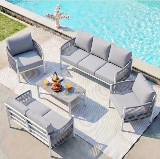 Pre- Orden Juego de muebles de aluminio para patio. 5 piezas cojines gris claro.